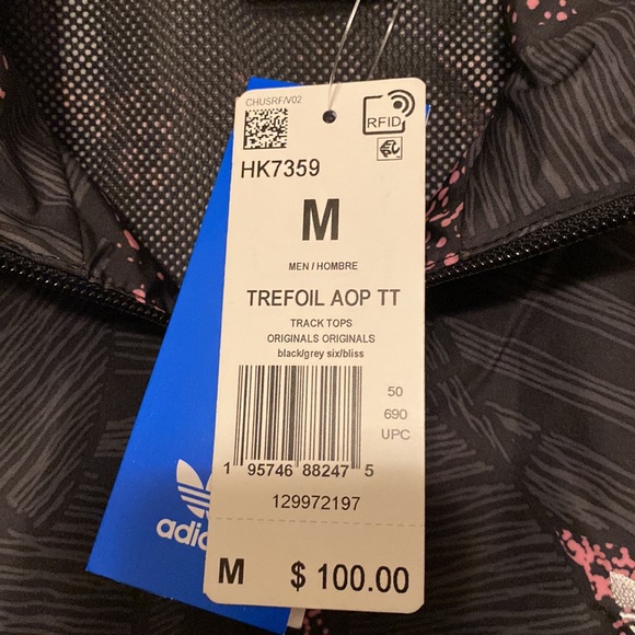 Brand new Adidas lightweight full zip jacket😍😍😍 - Picture 6 of 17